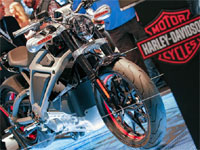 En direct de Milan : Harley met plein watt à l'EICMA avec sa moto électrique !