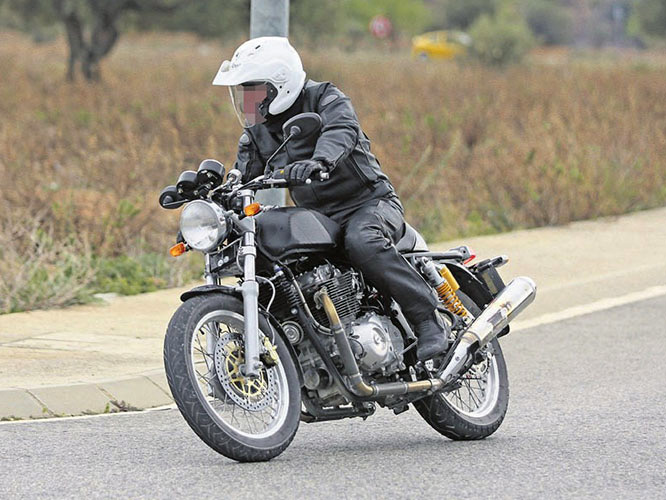 La nouvelle moto Royal Enfield 750 cc est presque prête...