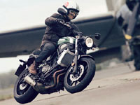 La nouvelle moto néo-rétro Yamaha XSR700 ABS s'affiche à 7699 euros