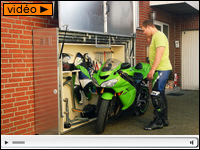 Die Motorradgarage : Gogo gadget à l'abri à moto !
