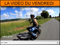 Vidéo moto du vendredi: portrait de Sarah Lezito super-héroïne du stunt