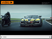Vidéo auto-moto : Renault pas très sport avec les motards...