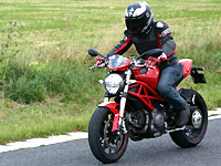 Essai moto Ducati Monster 1100 EVO : bravo l'Evo !