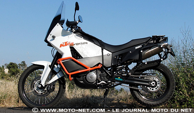 http://www.moto-net.com/sites/default/files/field/image/essais/ktm-990-adventure/ktm-990-adventure-02.jpg