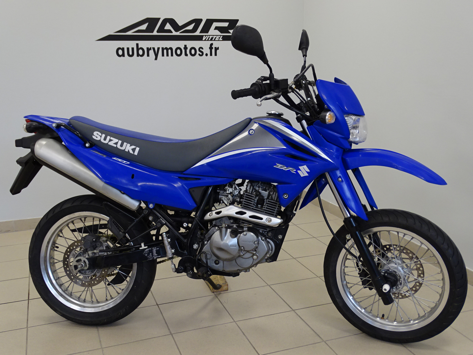 SUZUKI 125 DR 125