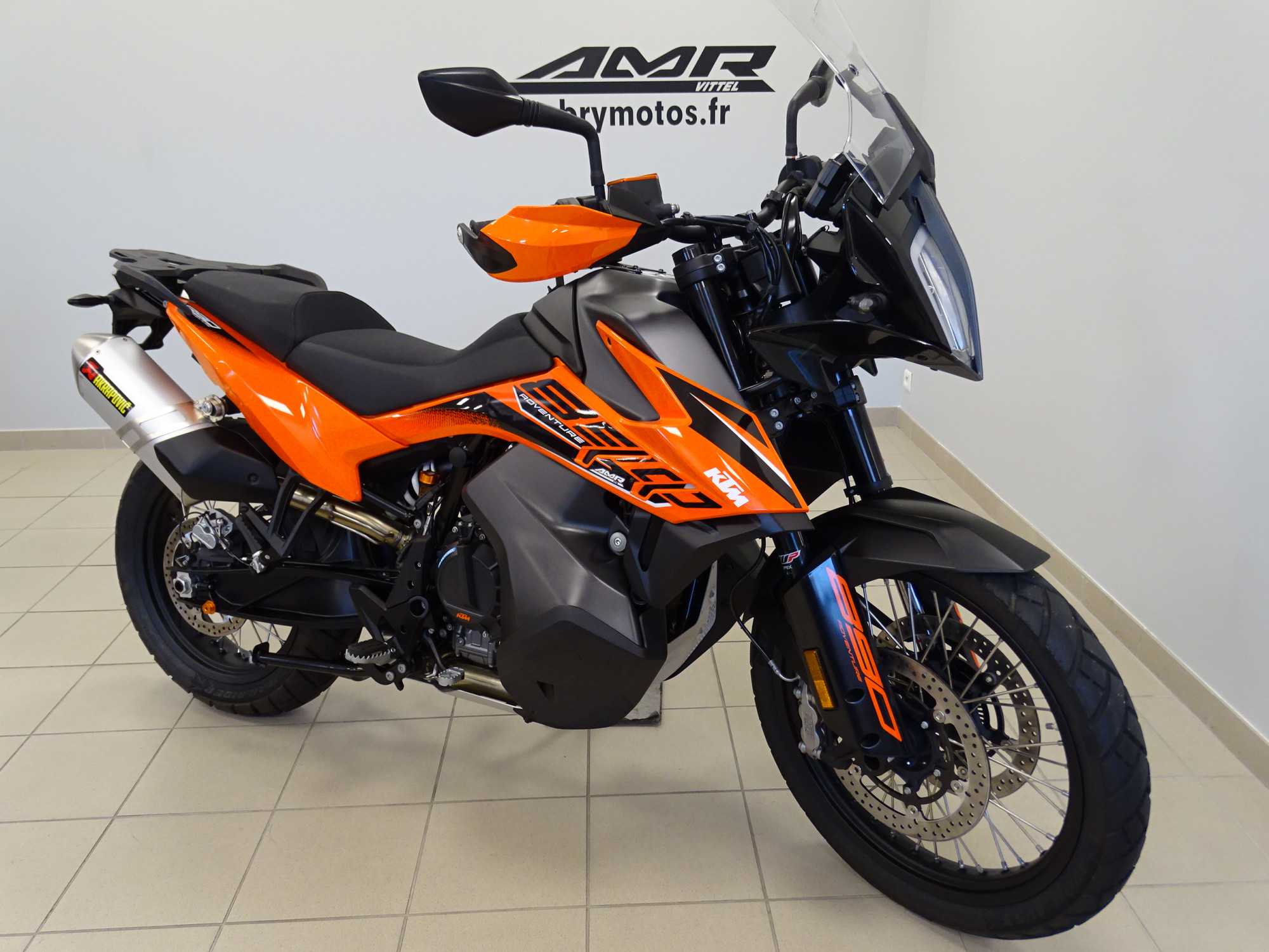 moto ktm 890 adventure