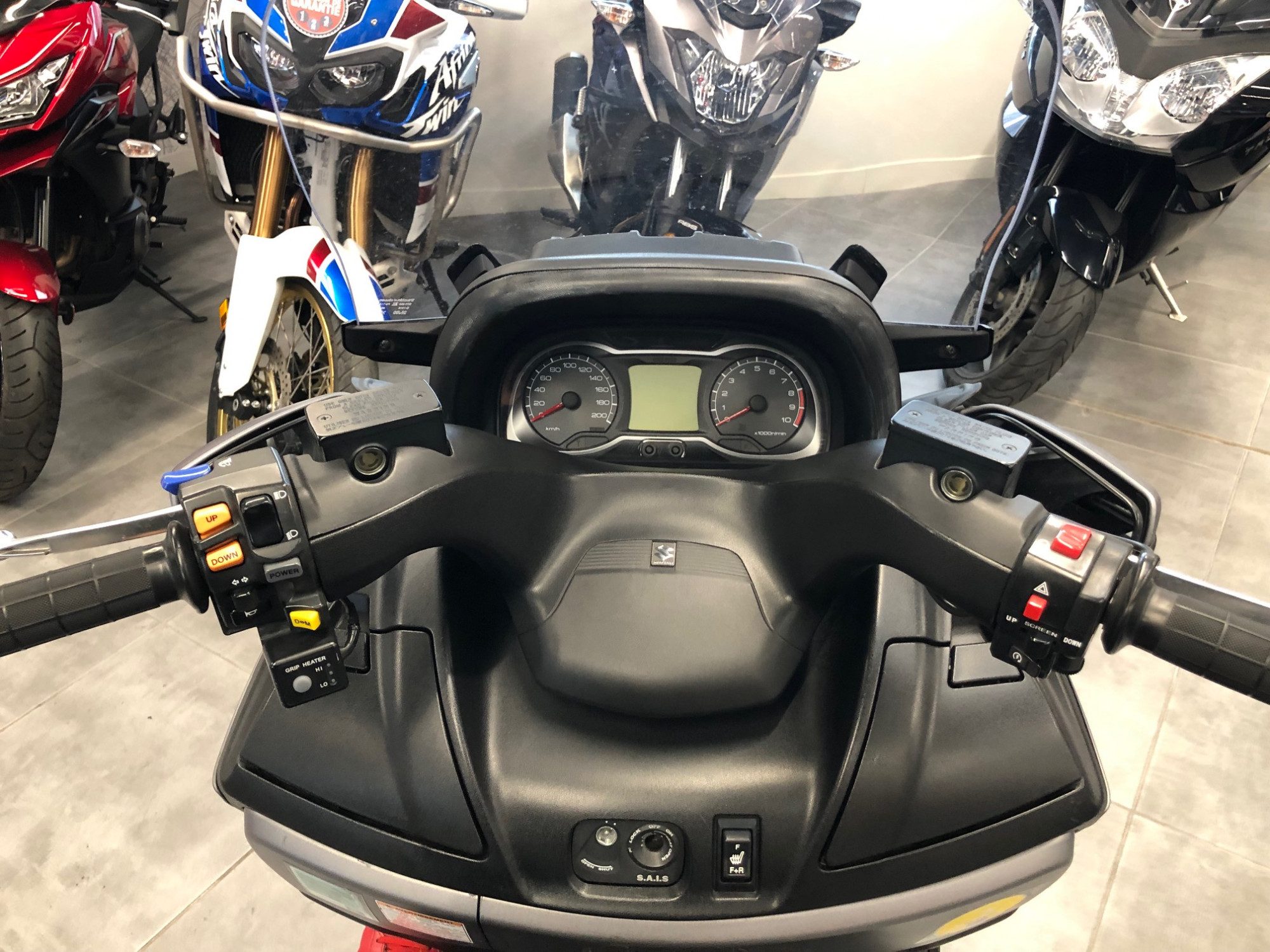 SUZUKI 650 BURGMAN 650