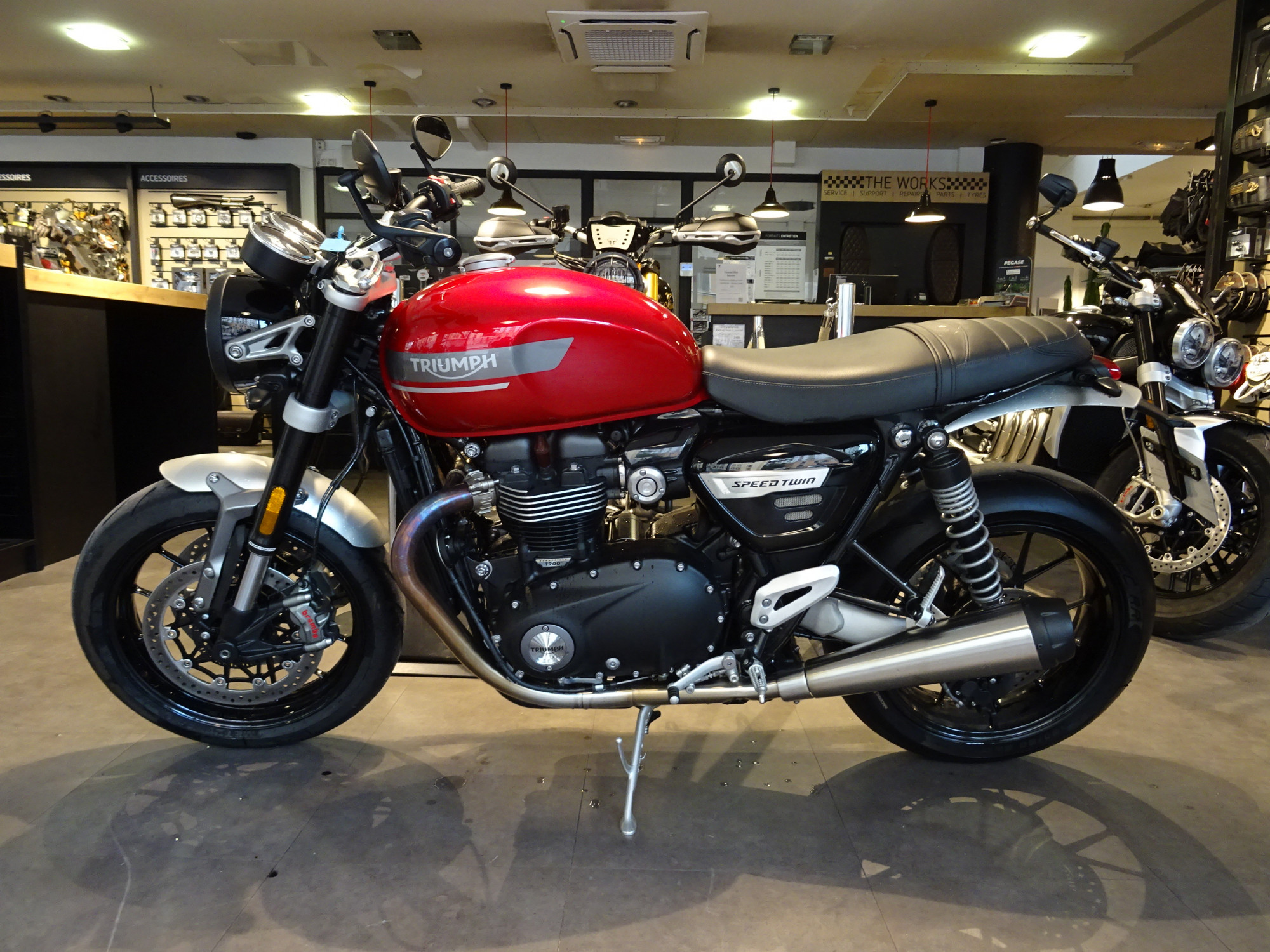 TRIUMPH 1200 SPEED TWIN 1200