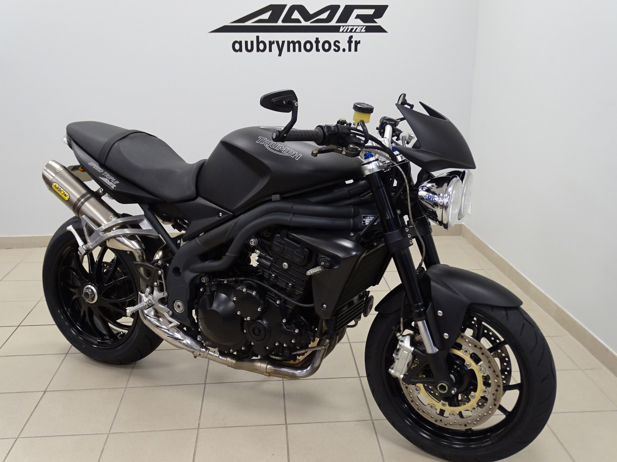 TRIUMPH 1050 SPEED TRIPLE 1050