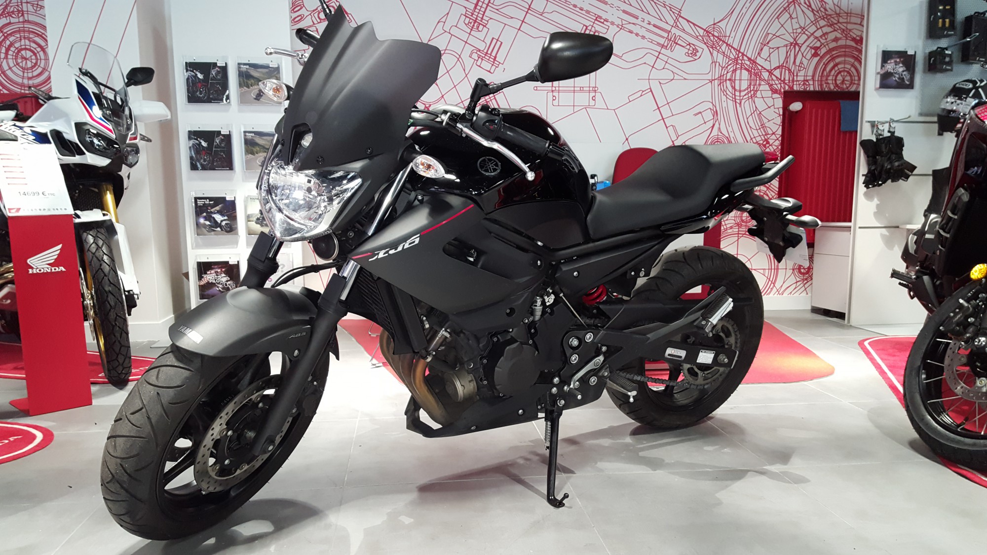 Combien De Km Peut Faire Une Moto Bmw Scooter - Essai d'une Success Story