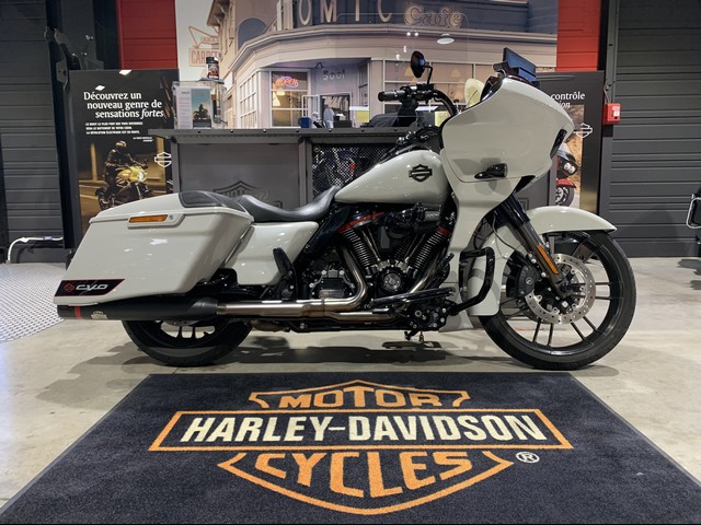 HARLEY-DAVIDSON 1924 CVO ROAD GLIDE 1924