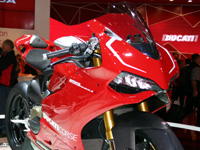 Ducati dévoile sa Superbike ultime : la 1199 Panigale R