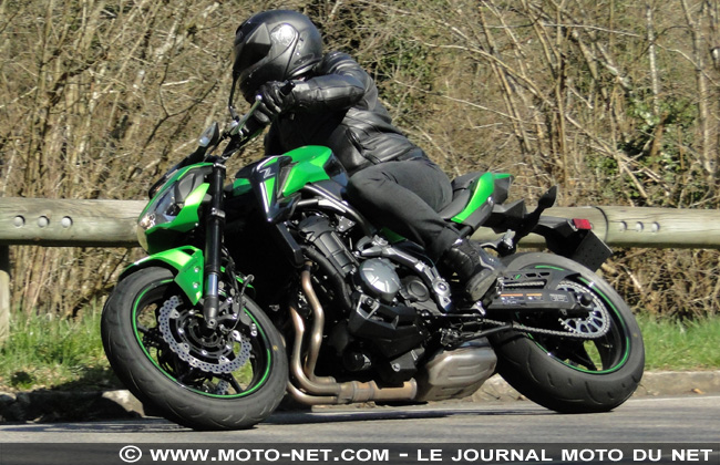 Kawasaki 900 Vs Suzuki GSX-S750 Vs Yamaha MT-09 : élection du meilleur roadster japonais maxi-mid-size