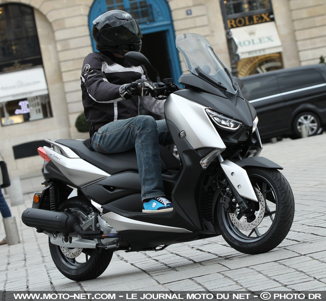 Essai Yamaha Xmax 125 : le retour du roi des scooters 125 ?