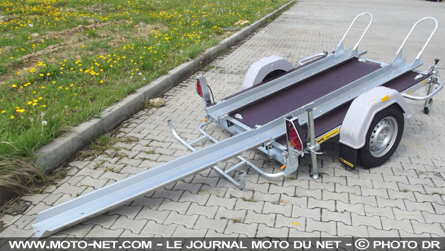 remorque porte-motos à rail