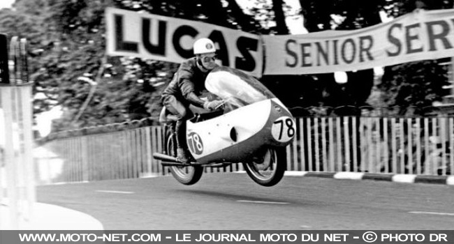 Classic TT 2017 : Michael Dunlop rend un hommage à Bob McIntyre et Gilera