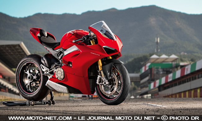  Ducati Panigale V4 : la même en deux fois mieux ?