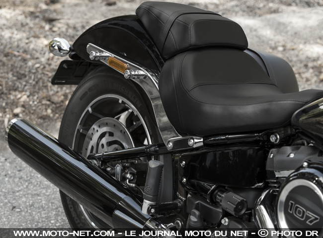 Harley-Davidson Sport Glide 2018 : Switchback to the future