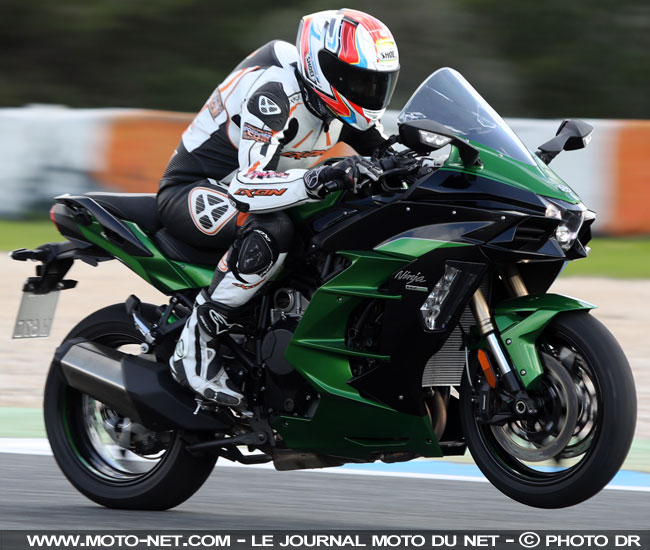 Essai longue durée des gants moto Alpinestars SP-8 Essai longue durée des gants moto Alpinestars SP-8