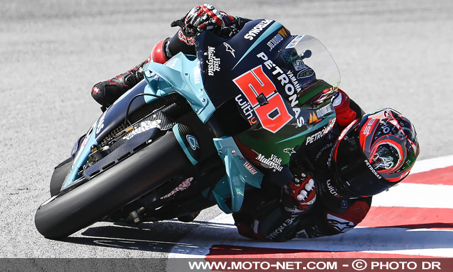  Loris Baz talonne les deux champions du World Superbike à Magny-Cours 