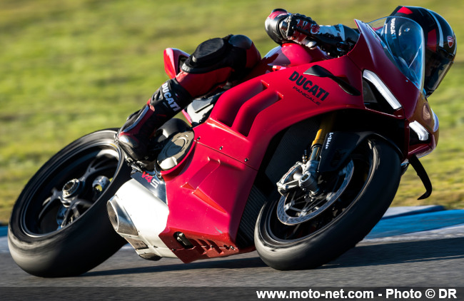 Ducati met à jour ses Panigale V4 2023... et vos modèles 2022 ! 
