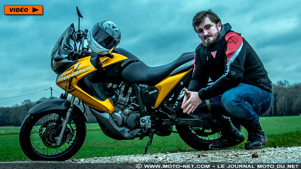 Voyage en Mongolie : Enzo nous présente sa moto et son équipement