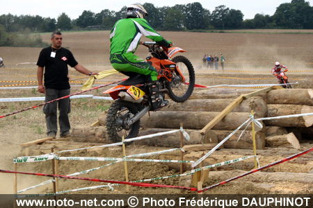 Tous avec Benoît Thibal : bel élan de solidarité à l'Endurance TT de Boinvilliers