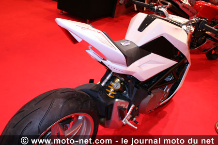 Design Yacouba touch : Quand MV Agusta rencontre Yacouba... c'est Bestial(e) !