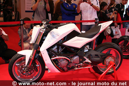 Design Yacouba touch : Quand MV Agusta rencontre Yacouba... c'est Bestial(e) !