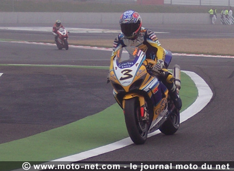 Max Biaggi et Troy Bayliss - Les manches Superbike et Supersport de France 2007 à Magny-Cours sur Moto-Net.Com
