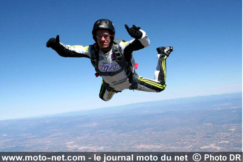 Carlos Checa arrive à Valence - Épreuve Mondial Superbike et Supersport Valence 2008 : la présentation sur Moto-Net.Com 