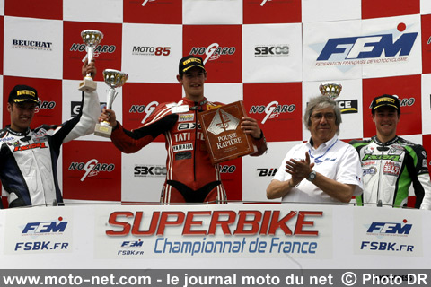 1er William Grarre, 2ème Etienne Masson et 3ème Nicolas Kaluzny - Deuxième épreuve du Championnat de France Superbike 2008 à Nogaro