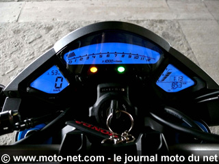 Face à face Honda CB 1000 R - Yamaha FZ1 : duel chez les 1000 !