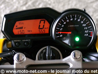 Face à face Honda CB 1000 R - Yamaha FZ1 : duel chez les 1000 !