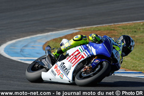 Mauvais départ pour Yamaha : Rossi se blesse avant les premiers essais 2009 !