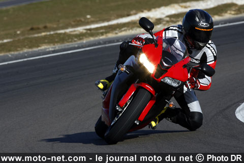Essai Honda C-ABS : les Honda CBR font les freins à la concurrence !