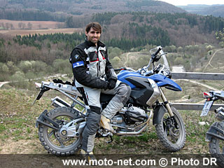 Voyage moto : Paris - Katmandou en BMW R1200 GS chaussée de Metzeler Tourance
