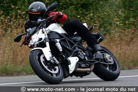 Essai Ducati Streetfighter : Le roadster qui balance la sauce... bolognaise !