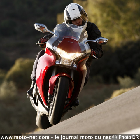 Essai Honda VFR 1200... avec un F comme efficace !