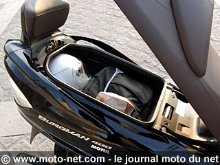 Duel Suzuki Burgman 400 Z / Yamaha Majesty 400 : du rififi chez les commuters !