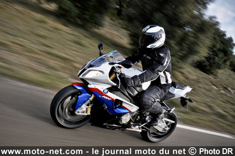 Essai BMW S1000RR : l'Hypersport allemande à l'épreuve de la route