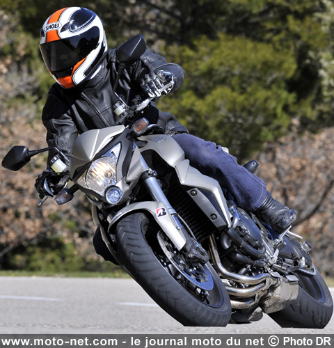 Essai Bridgestone BT-023 : pour les roadsters, GT... et sportives !