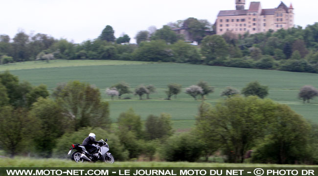 VFR 1200 DCT : l'accès automatique au mythe ?