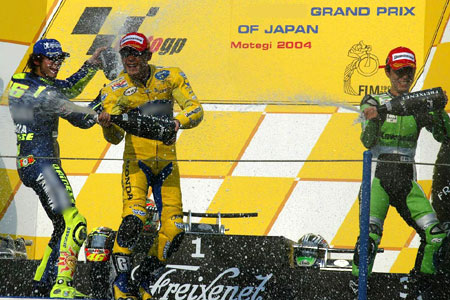 Grand Prix moto du Japon 2004 : le tour par tour