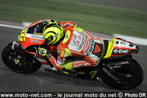 Moto GP - Grand Prix du Qatar : Stoner en pole, Rossi 9ème