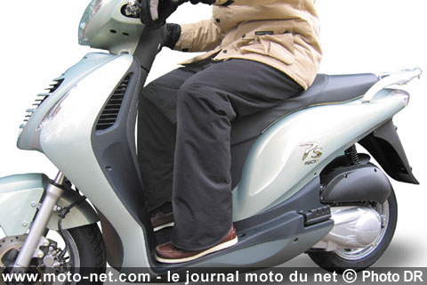 Accessoires - Couvre-jambes moto et scooter Tucano Urbano Takeaway