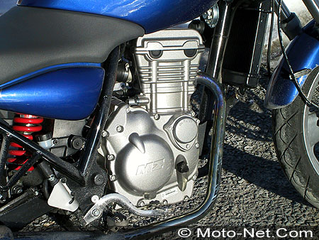 Essai Moto-Net MZ 125 RT : une 125 à la neige