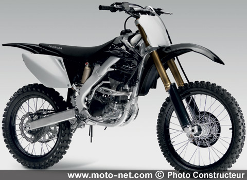 CRF250R - Nouveautés 2009 : Honda équipe ses CBR de l'ABS combiné !