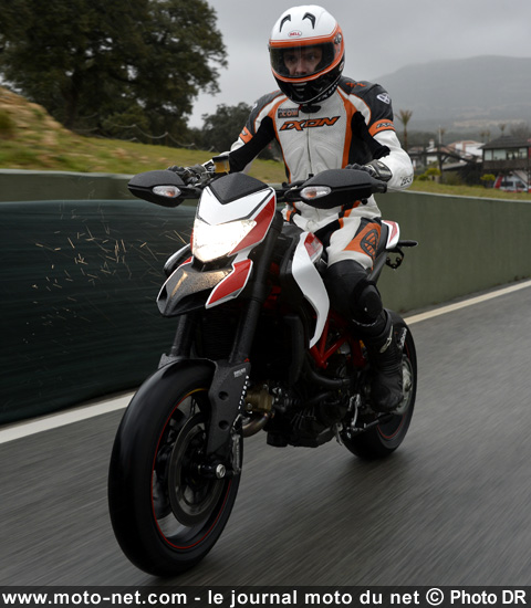 Test Ducati Hypermotard 2013 : la renaissance italienne 