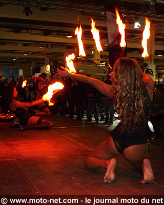 Swiss Moto 2013 : les Fuel Girls mettent le feu à Zurich